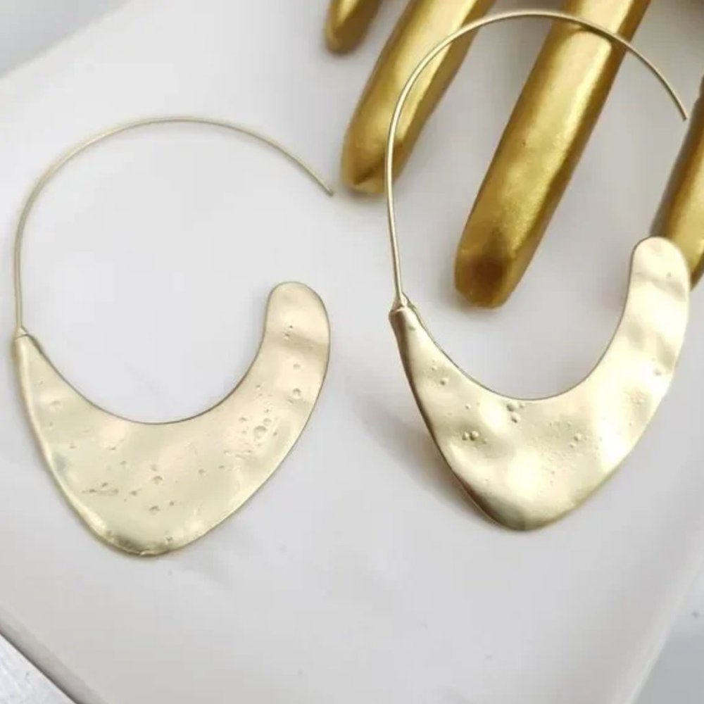 New! Anthro Carissa Hammered Gold Earrings